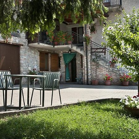 La Corte Di Nando Varzi Exterior foto